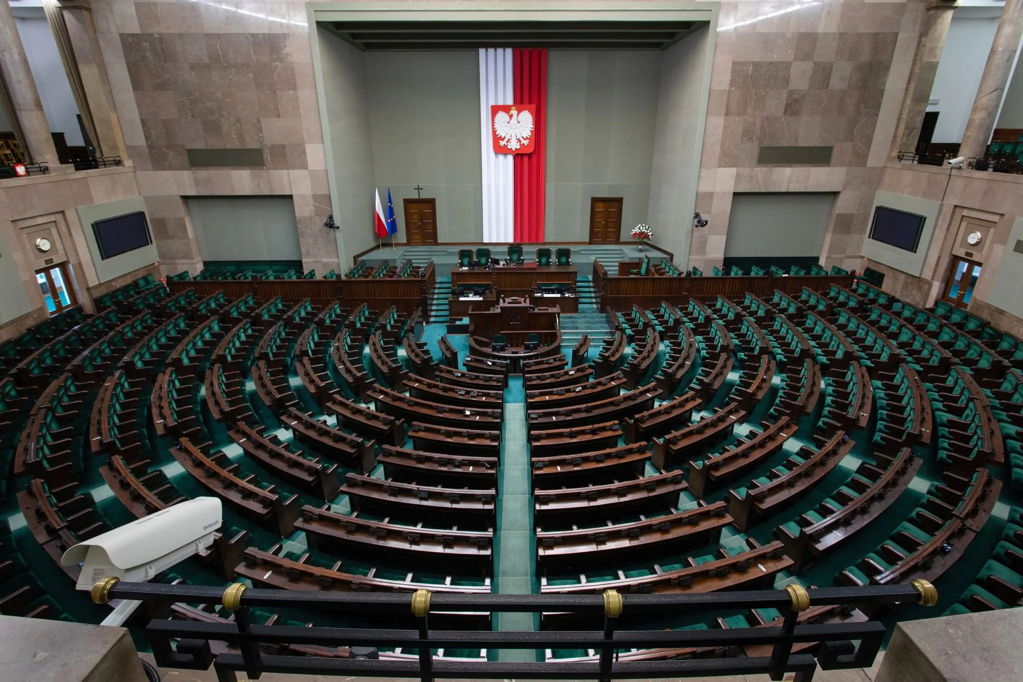 Lengyelország elfogadta az új törvényt a menekült ukránok támogatásának módosításáról